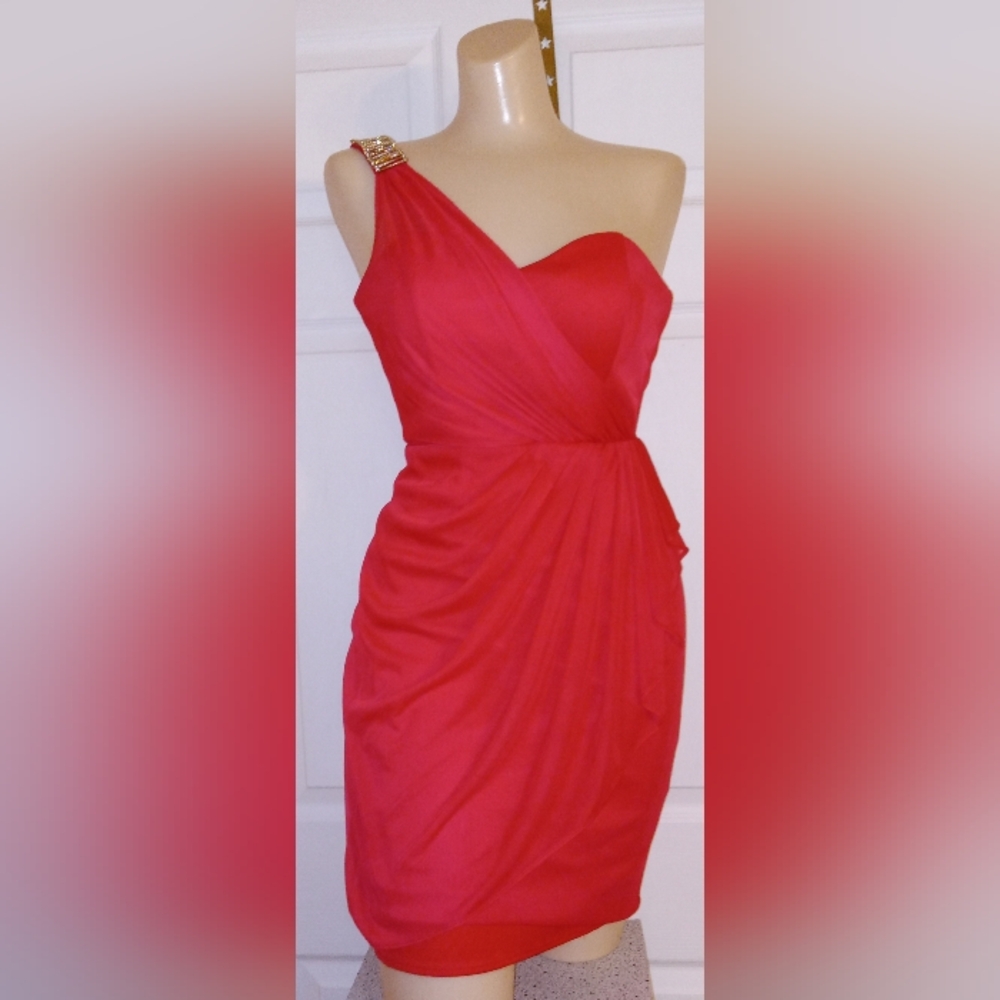 NWOT Elegant Red One-Shoulder Formal Dress